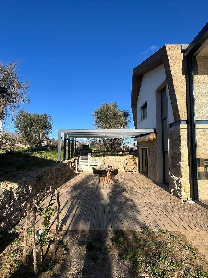 Double Room with Private Bathroom in Tortosendo, Serra da Estrela