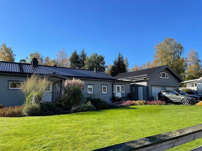 Ferienhaus für 4 Personen, mit Seeblick und Balkon am Vänern