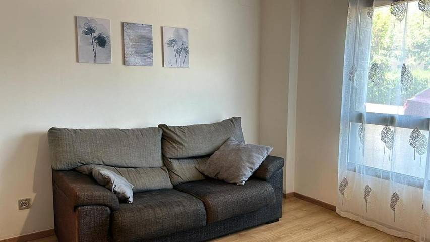 Gîte pour 4 personnes, avec Terrasse à Olvan - 3