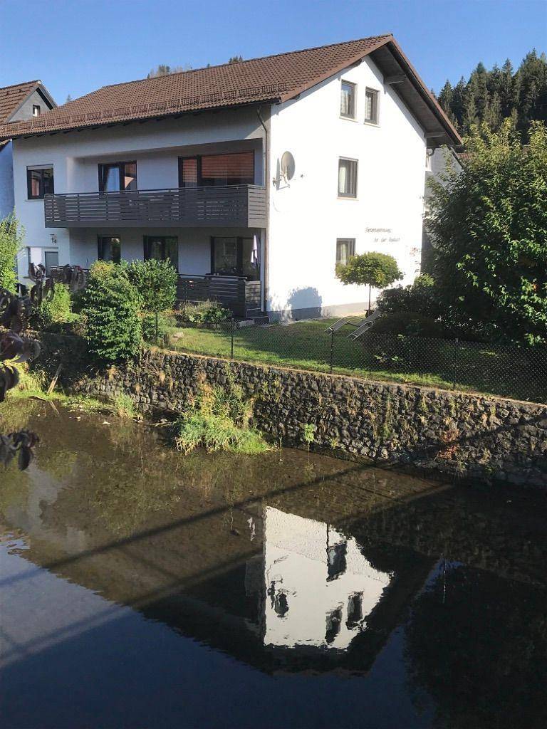 Ganze Ferienwohnung, Sonnige Wohnung  mit herrlichem Ausblick. in Steinwiesen, Frankenwald