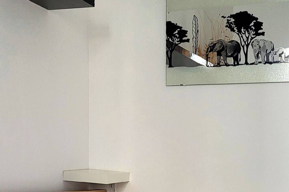 Appartamento intero, 4-person Apartment With Terrace Next to Eu Commission and Schuman Station in Brussel, Fiandre