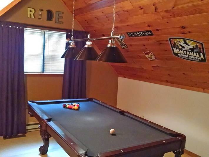 Log cabin for 4 people, with hot tub and terrace in Fontana Lake