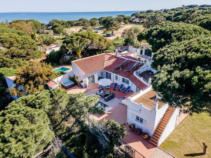 Villa « Villa Patio » avec terrasse privée, Wi-Fi et climatisation in Albufeira, District de Faro