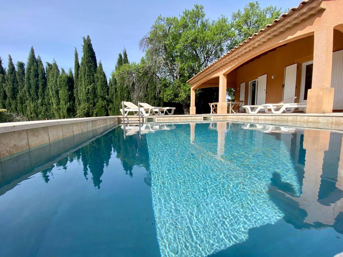 Four-Bedroom House in Visan, Enclave de Valreas