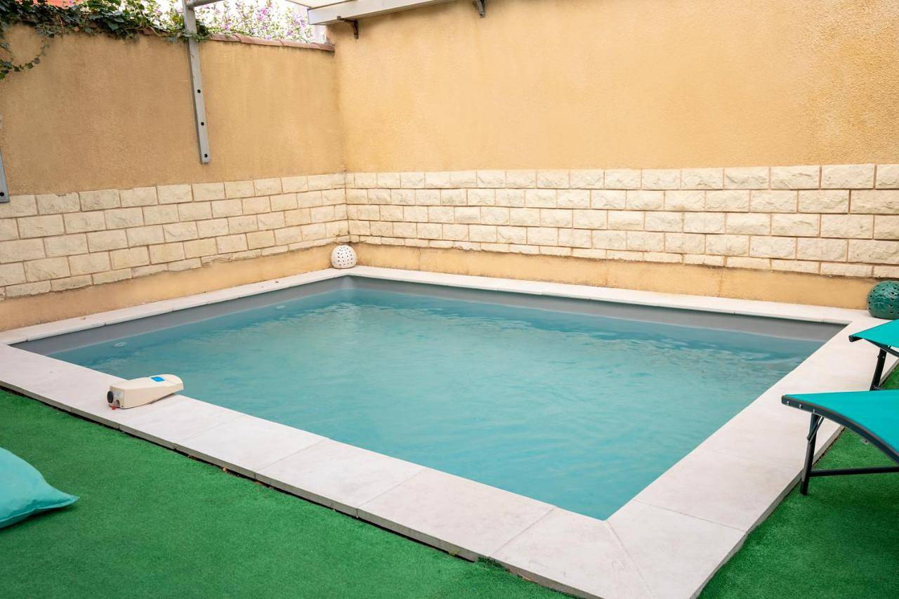 Entire apartment, Appartements avec piscine in Avignon, Vaucluse