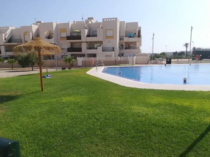 Apartamento de vacaciones para 6 personas, con piscina además de vistas y jardín, Se admiten mascotas - 1
