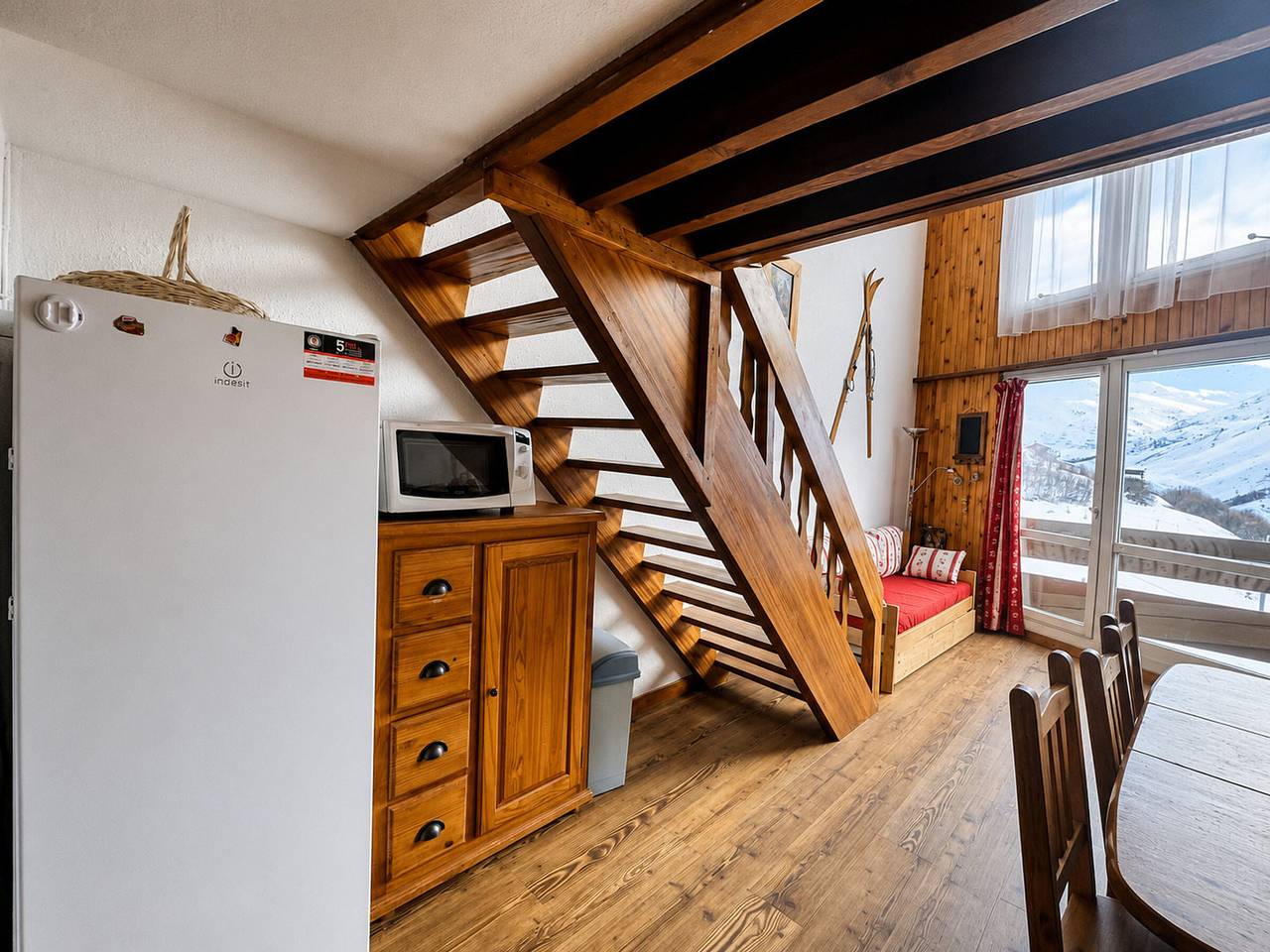 Geheel appartement, Duplex Mezzanine for 8 in Les Menuires, Practical & Comfortable in Les Menuires, Saint-Martin-de-Belleville