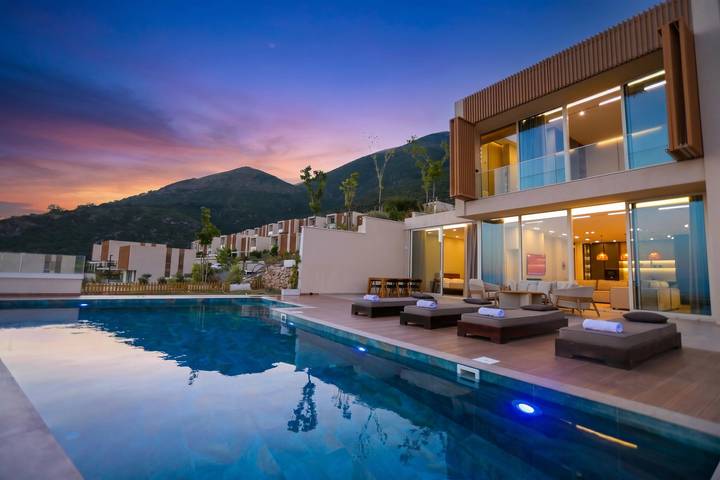 Villa per 14 persone a Himara