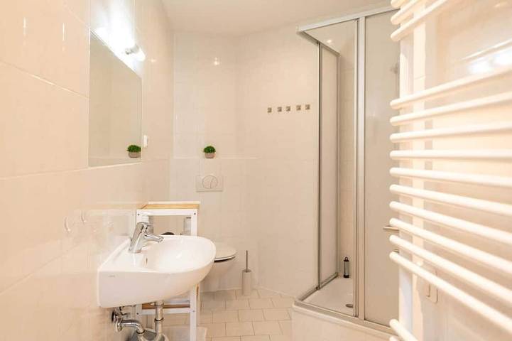 Ganze Wohnung, ★Ko-Living Apartment am Wasserturm | Paulusviertel  Halle | Bis 5 Personen ★ in Paulusviertel, Halle