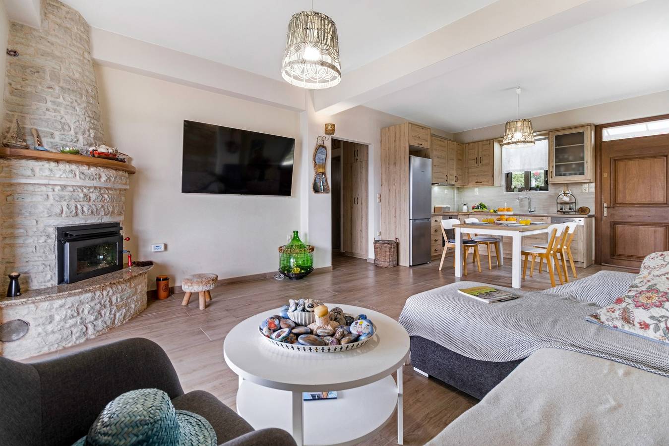 Apartamento 'Lefkada View Villa Vasiliki 1' con jardín y Wi-Fi in Región de Aetolia-Acarnania