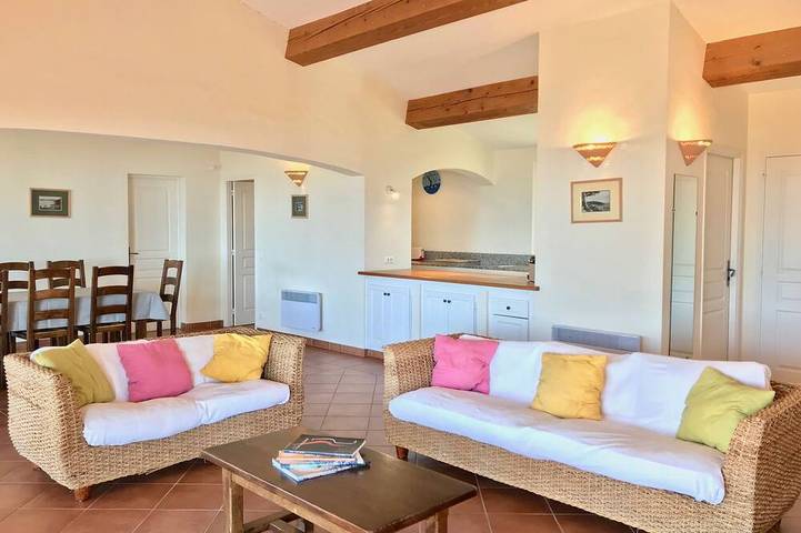 Maison de vacances pour 8 personnes, avec terrasse et jardin, animaux acceptés