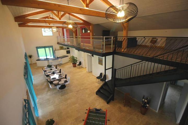 Location de vacances pour 12 personnes, avec jardin et piscine, animaux acceptés à Lavardens - 4