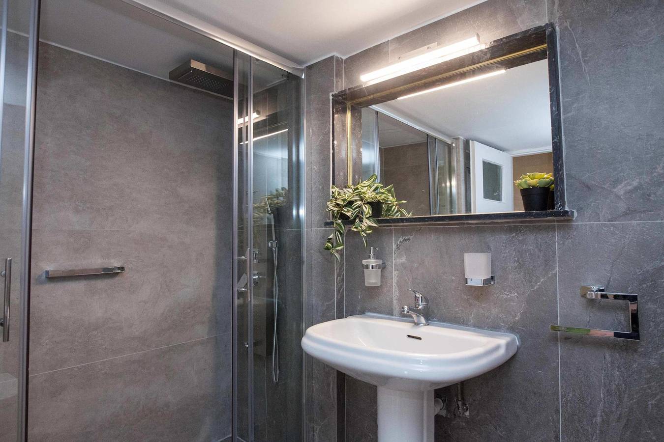 Appartamento intero, Neos Kosmos Gem with Balcony and Acropolis View in Neos Kosmos, Atene