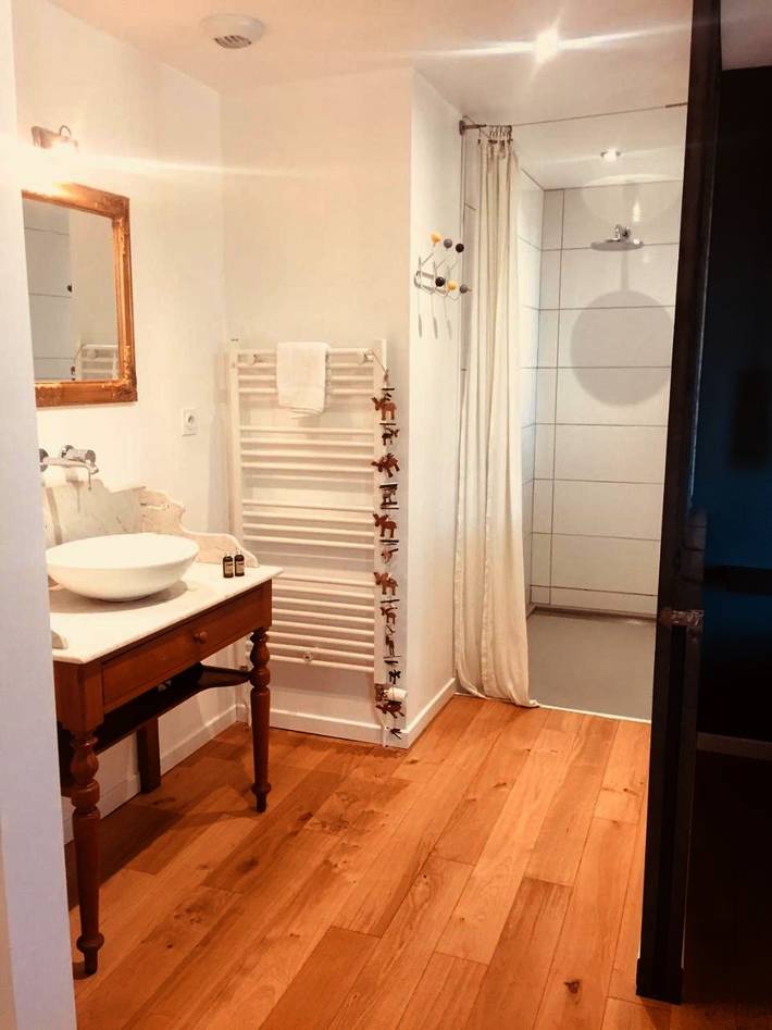 Location de vacances pour 3 personnes, avec jardin ainsi que piscine et terrasse à Vittel - 4