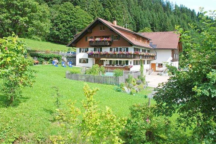 Ferienhaus für 2 Personen, mit Balkon und Whirlpool sowie Garten und Sauna in Bad Hindelang - 2