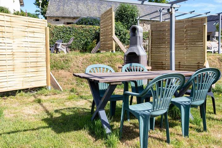 Gîte pour 5 personnes, avec vue ainsi que piscine et jardin à Beynat - 2