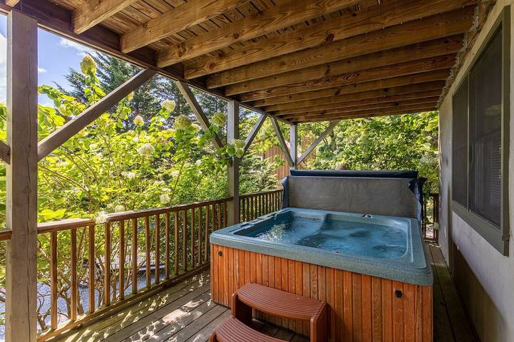 Blockhütte für 10 Personen, mit Whirlpool und Terrasse - 1