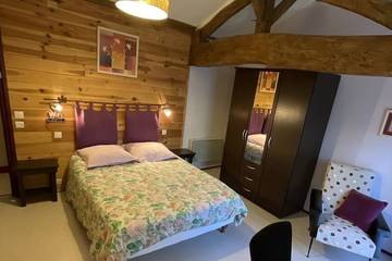 Maison d’hôte pour 2 personnes, avec piscine et jardin à Saint-Jean-de-Sauves