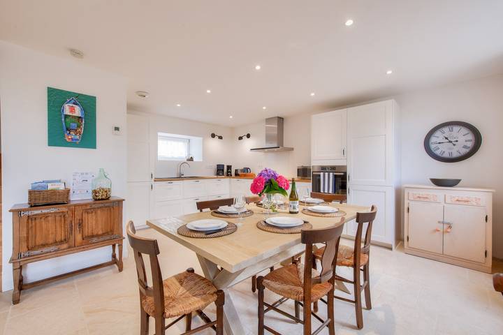 Location de vacances pour 6 personnes, avec terrasse et jardin à Kerlouan - 3