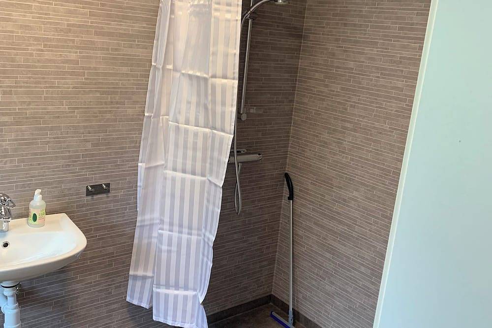 Gå, live the country only 6 miles from Gothenburg, 5 miles from Ullared and Varberg. in Marks Kommun, Västergötland