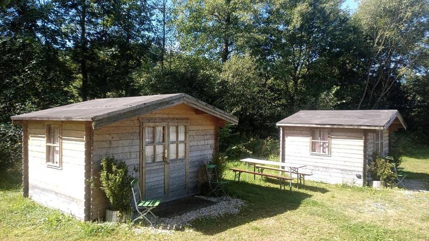 Bungalow für 4 Personen, mit Terrasse und Garten