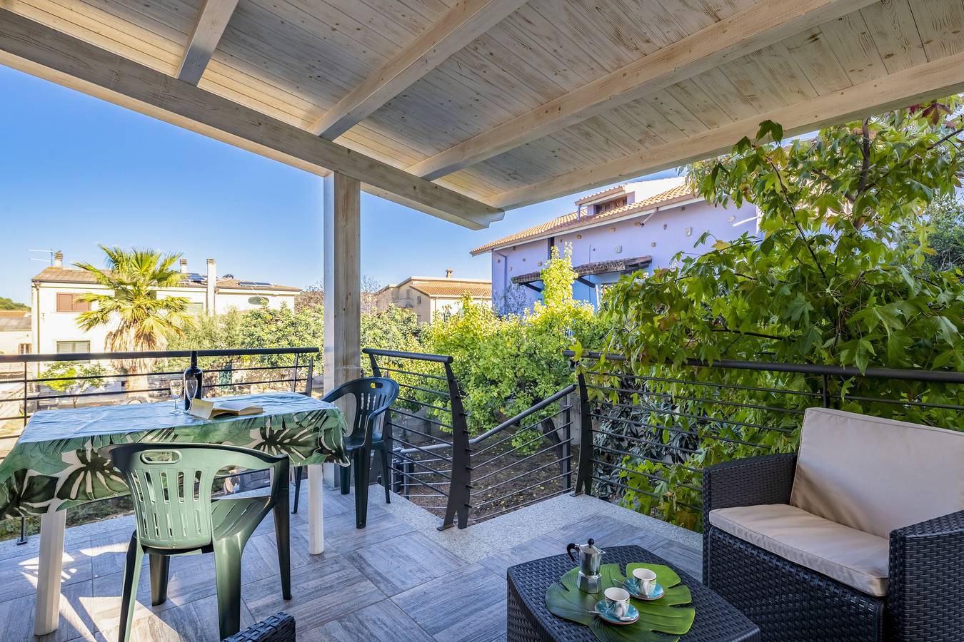 Ferienwohnung Latorre mit Balkon, Terrasse und Gemeinschaftsgarten in Bari Sardo, Ogliastra Provinz