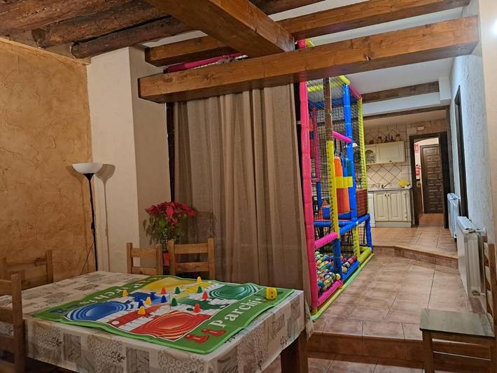 Casa rural para 12 personas, con vistas y balcón, Familias con niños en Horche - 4