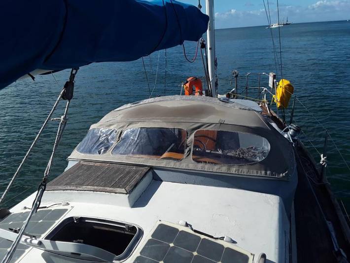 Bateau pour 5 personnes, avec piscine et vue sur le lac ainsi que vue et terrasse, animaux acceptés en Guadeloupe - 3