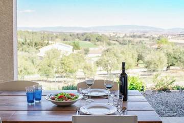 Location de vacances pour 4 personnes, avec jardin à La Livinière
