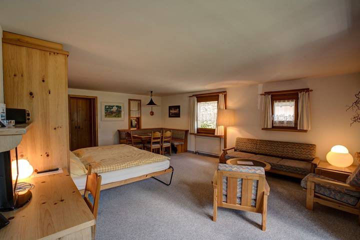 Ferienwohnung für 4 Personen, mit Sauna und Garten sowie Seeblick in Silvaplana - 2