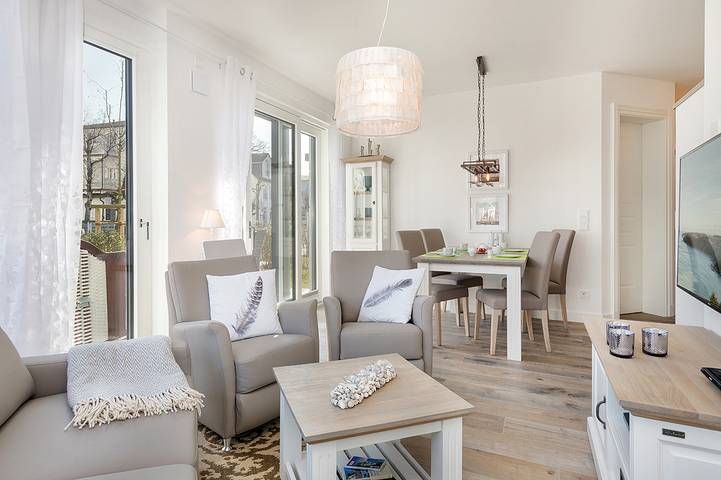 Ganze Wohnung, Villa Poseidon Ostwind im Ostseebad Binz in Ostseebad Binz, Binz