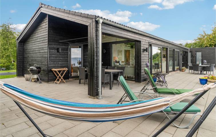 Ferienhaus für 8 Personen, mit Terrasse und Garten auf Seeland - 2