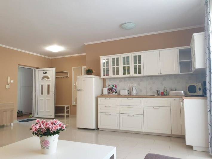 Ferienwohnung für 6 Personen, mit Balkon und Terrasse sowie Garten
