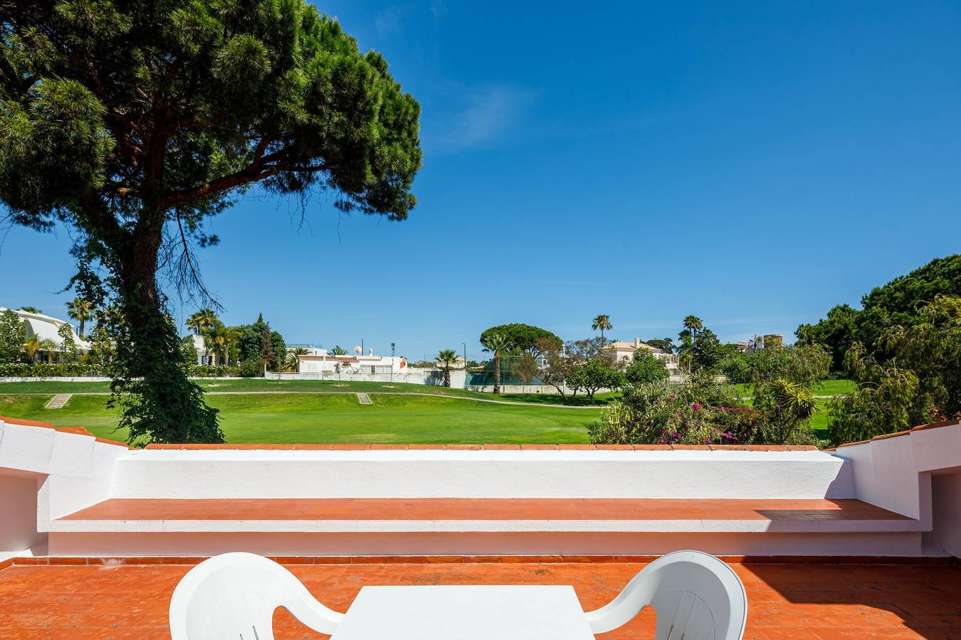 Villa Quadradinhos 38Q | 4 Bedrooms | Private Pool | Short Walk To The Beach in Vale do Lobo, Almancil