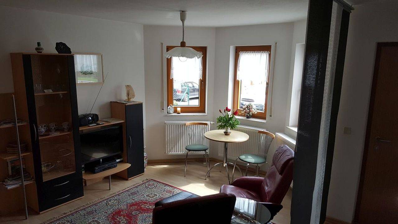 Ganze Ferienwohnung, Ferienwohnung für 2 Personen (38 m²) in Jena in Jena, Saaleland