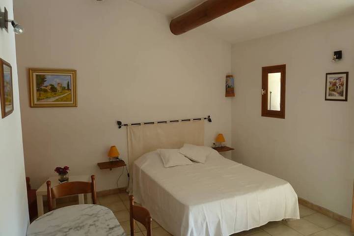 Gîte pour 3 personnes, avec jardin et terrasse à Maubec - 3