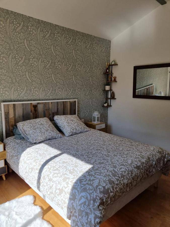 Gîte pour 2 personnes, avec jardin ainsi que jacuzzi et terrasse à Clermont (Oise) - 2