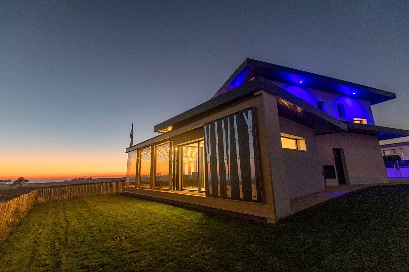 Villa "Vue Mer - Les Gîtes De Fabie" con vistas al mar, terraza privada y Wi-Fi in Plougonvelin, Región de Brest