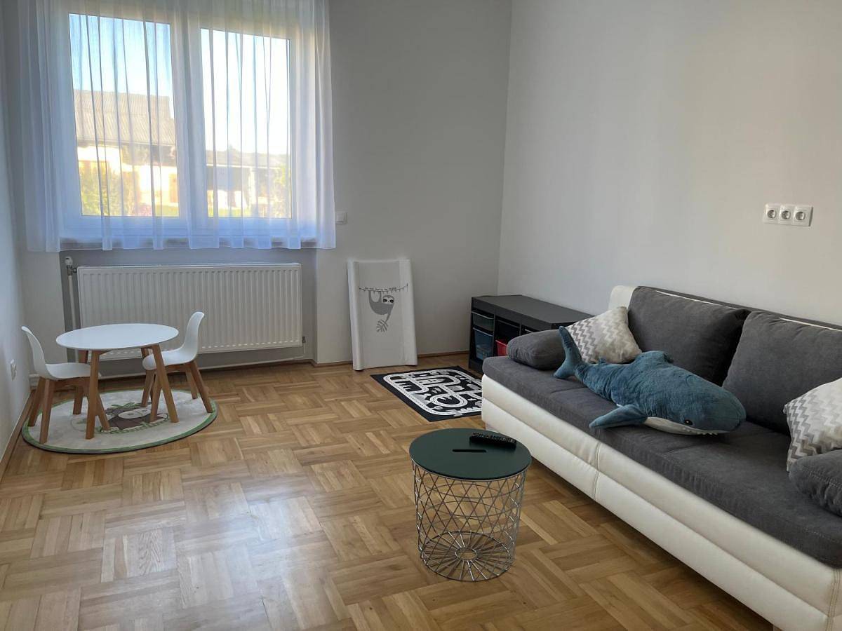 Ganze Wohnung, Two-Bedroom Apartment in Lutzmannsburg, Bezirk Oberpullendorf