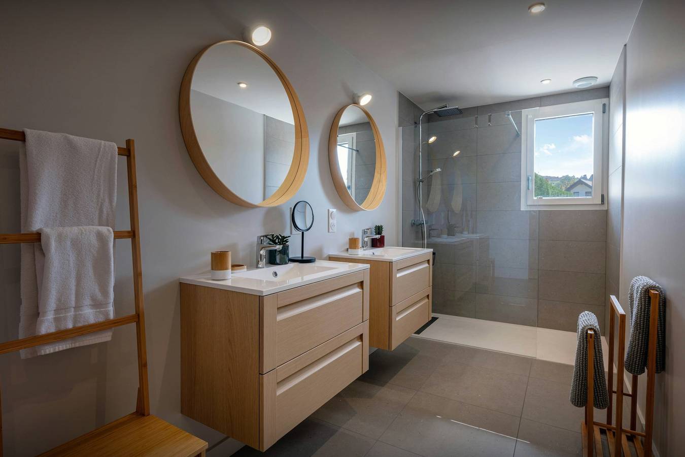 Lake Annecy villa for 8 with outdoor pool - Ovo Network in Talloires-Montmin, Región de Annecy