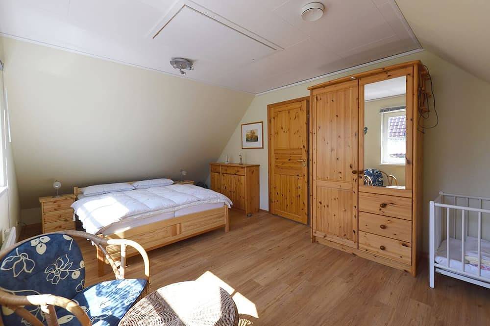 Ferienhaus in Prerow bis 5 P.,waldnah,freistehend,Garten mit Strandkorb, Wlan in Prerow, Fischland - Darß - Zingst