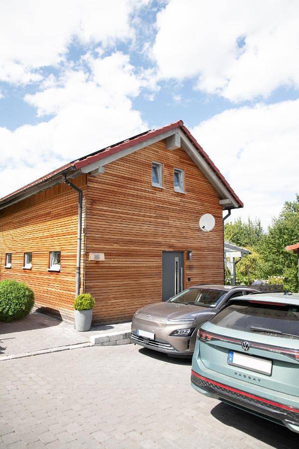 Ferienwohnung für 4 Personen, mit Terrasse und Garten sowie Sauna und Ausblick