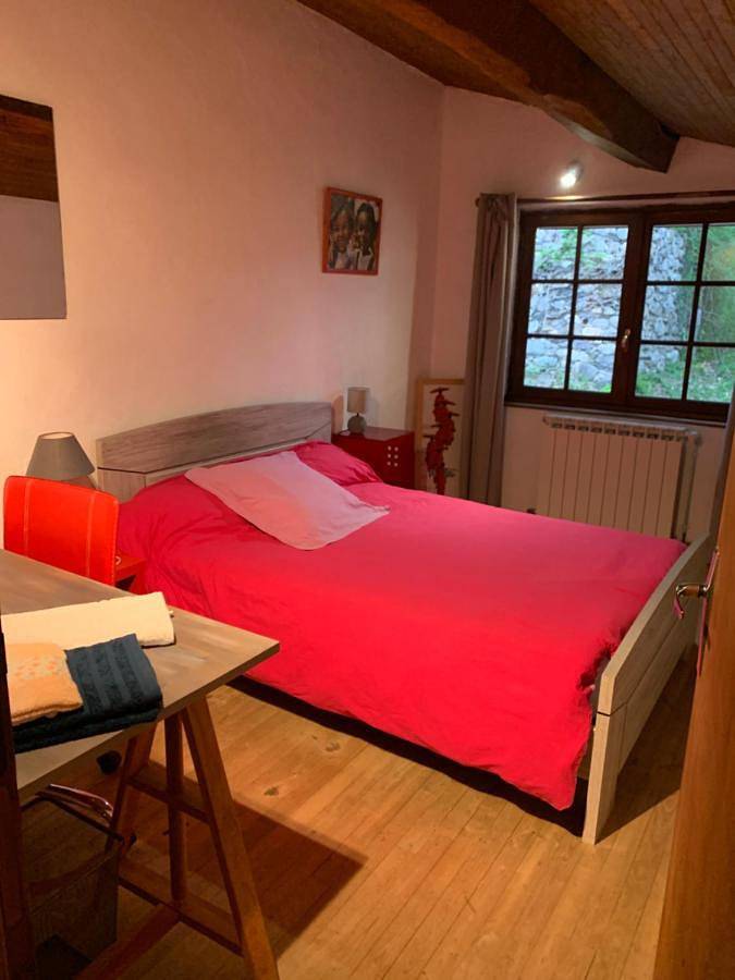 Location de vacances pour 7 personnes, avec jardin à Avèze (Languedoc-Roussillon)