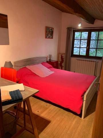 Location de vacances pour 7 personnes, avec jardin à Avèze (Languedoc-Roussillon)