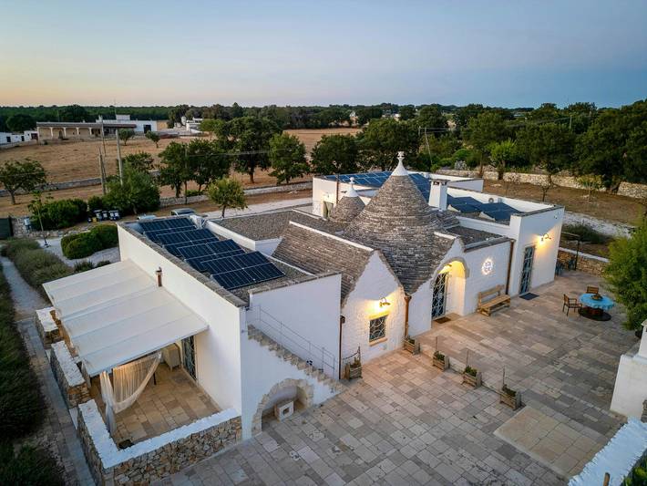 Location de vacances pour 10 personnes, avec terrasse et jardin, animaux acceptés à Noci - 2