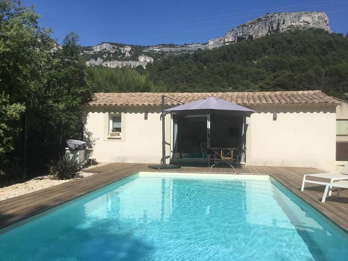 Gîte pour 2 personnes, avec piscine ainsi que jardin et vue à Fontaine-de-Vaucluse - 4
