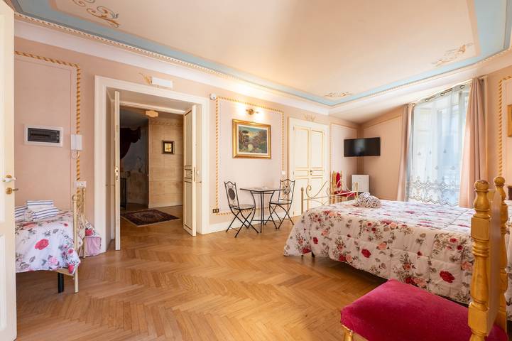 Room 'Aurora' at Francy House Termini Imerese in Termini Imerese, Palermo Province