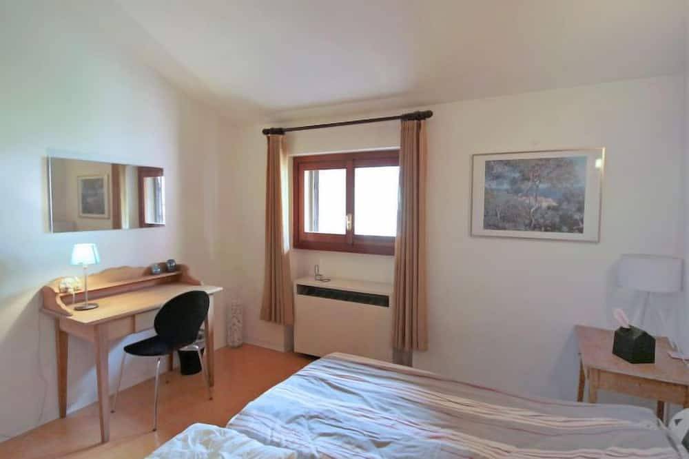Geheel appartement, Residenza del Pascià by Interhome in Oggebbio, Gemeente Oggebbio