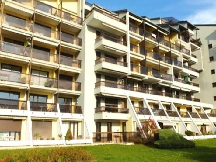Gîte pour 4 personnes, avec balcon, adapté aux familles dans Esplanade du Lac ( Aix-les-Bains)