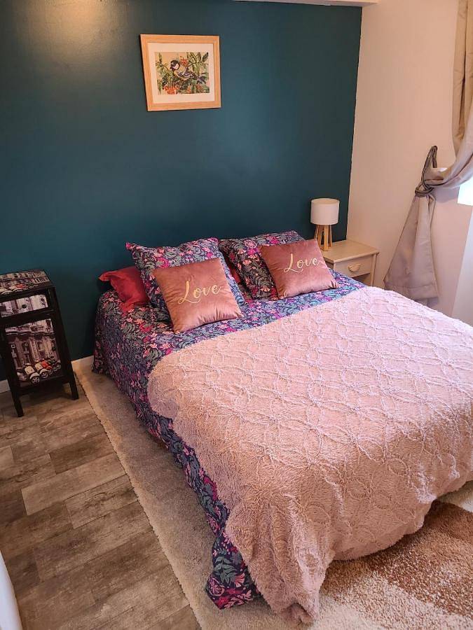 Appartement entier, Two-Bedroom Apartment in Saint-Alban-Leysse, Région de Chambéry